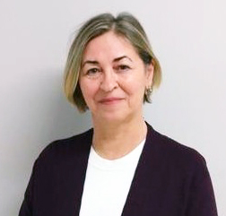 Iuliana Mocanu, inf., cheffe d'unité par intérim au CHSLD Louise-Faubert